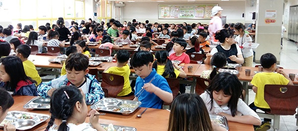 향남읍 도이초등학교 급식사진