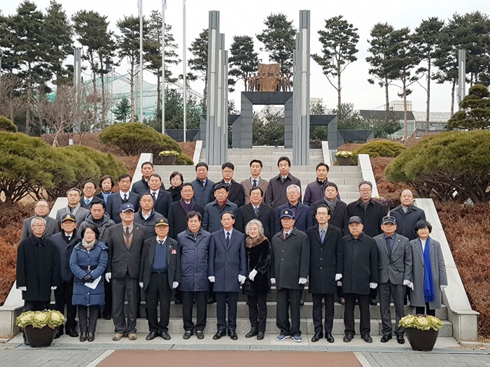 보훈·안보단체와 함께하는 ‘2020년 새해맞이 신년참배’ 진행 / 사진=고양시