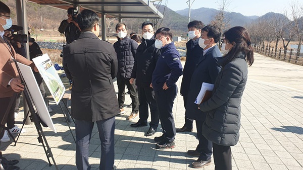 한강유역환경청장, 허브섬 예정지 현장방문