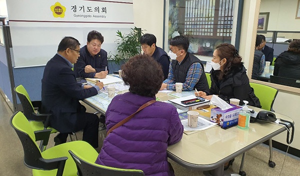 경기도의회 최갑철 의원, 주민불편 해소 위한 개방형 공유주차장 설치 간담회