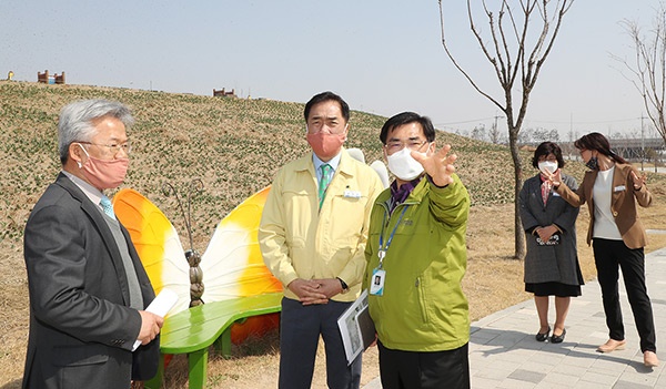 2020년 평택꽃나들이행사장 및 농기계임대사업장 등 방문