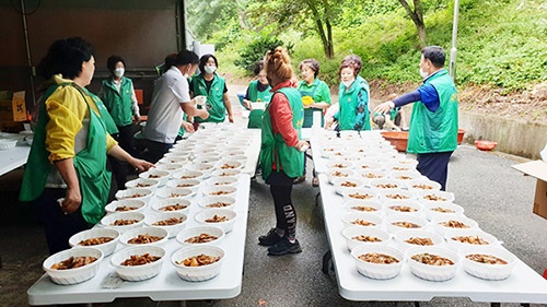 안성시 죽산면 새마을부녀회, 35개 마을 어르신 밑반찬만들기 배달봉사 펼쳐