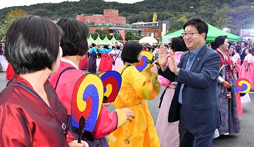 다시보고 톺아보고 미리보는 온택트 수원화성문화제