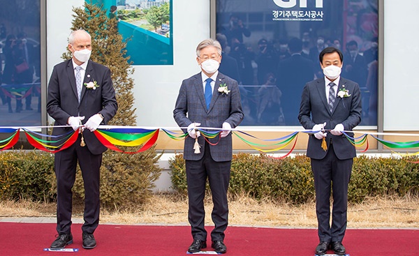 이재명 “투기와 공포수요 없애야 주택문제 해결. 경기도 기본주택이 해결 단초 될 것”