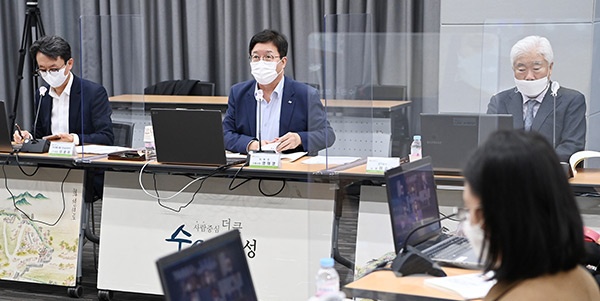 염태영 시장, “‘노인 놀이터’, 어르신들의 건강한 삶에 도움될 것”