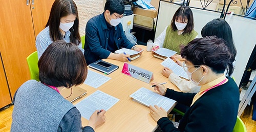 노인복지관에서 제보하여 상담을 실시한 가구의 복잡하고 다양한 위기상황 해소를 위해 고난도 사례관리 대상자 선정 