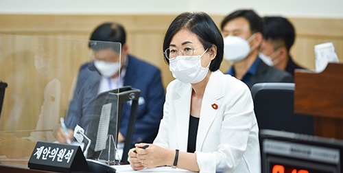 김인순 의원 대표발의 「경기도 동물복지축산농장 육성 및 지원 조례안」 상임위 통과