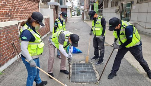 군포시 산본1동 경기행복마을관리소, 하절기 장마 취약지역 청소