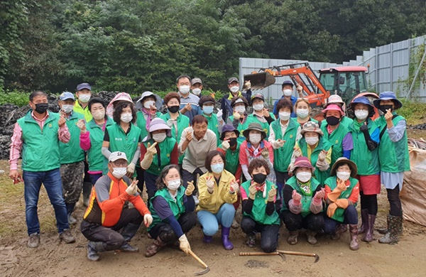 죽산면 새마을회, 영농 폐비닐 수거활동 실시