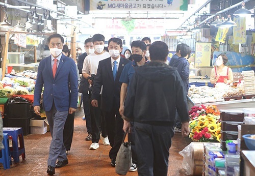 정장선 평택시장, 한가위맞이 전통시장 상인 격려