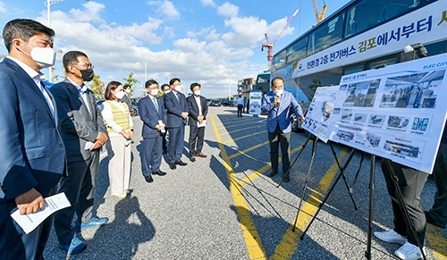 김포시, 친환경‧대용량 ‘2층 전기버스’ 운행개시