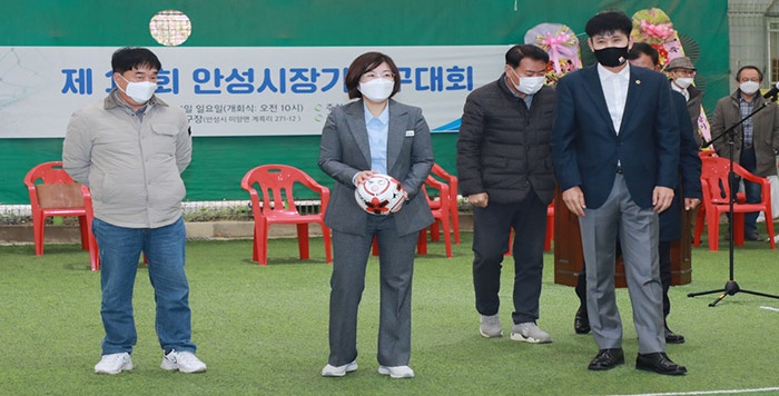 ‘제15회 안성시장기 족구대회’ 성료