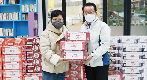 (재)고양국제꽃박람회, 사랑의 컵라면 기탁