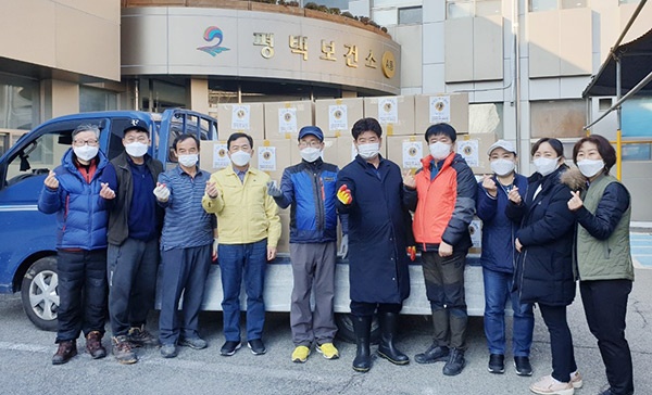 신평택라이온스클럽, 독거노인 위해 평택보건소에 ‘사랑의 김장김치’ 후원