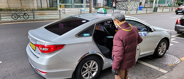 군포시, 국가보훈대상자에 병원 왕복 택시 무료이용 제공