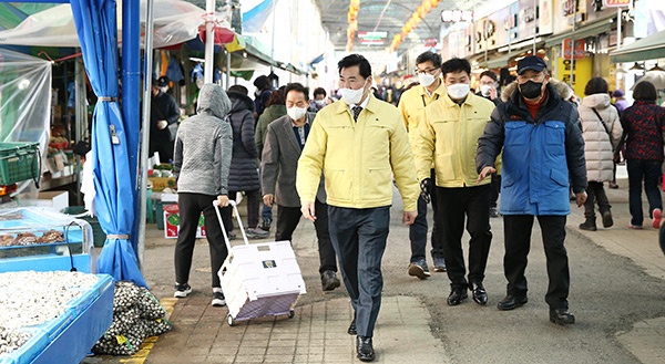 김상돈 의왕시장, 설 명절 앞두고 전통시장‧지역상권 방문