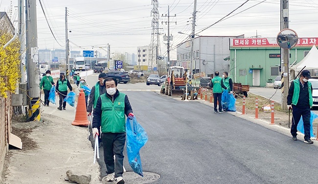 평택시새마을회, ‘새봄맞이 새마을 국토대청소’ 실시