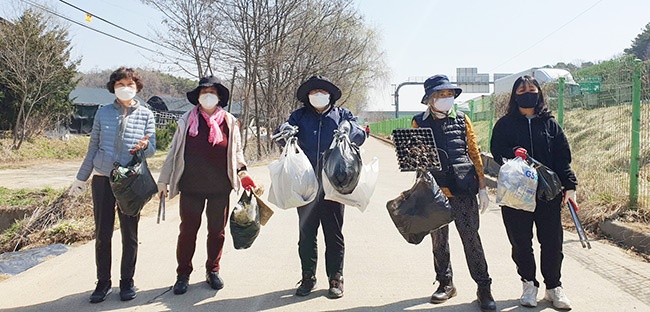 고양시 배다리마을 주민 모임 ‘배다리줍깅’ 플로깅 실시