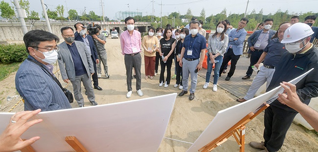 오산시장직 인수위 현장방문 “깨끗한 환경도시에 최선” 