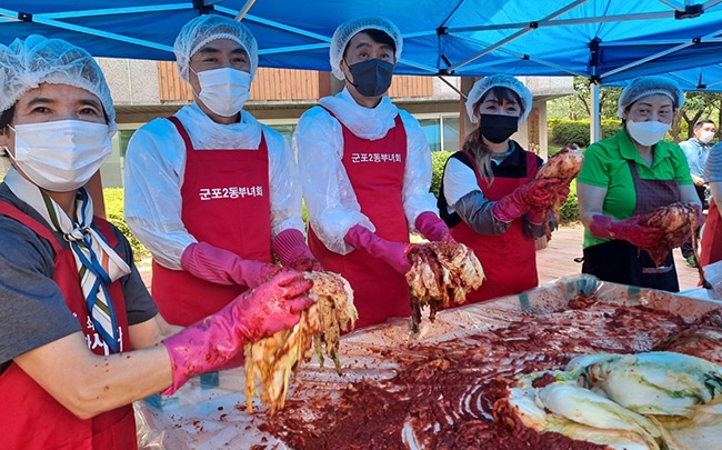 군포시 ‘사랑의 여름 김치 나눔 행사’ 진행