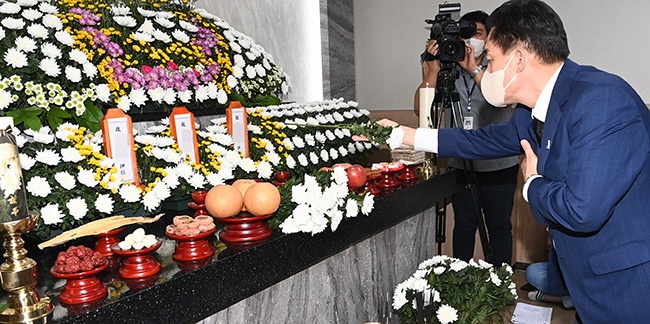 이재준 수원특례시장, ‘권선구 세 모녀’ 빈소 찾아 조문