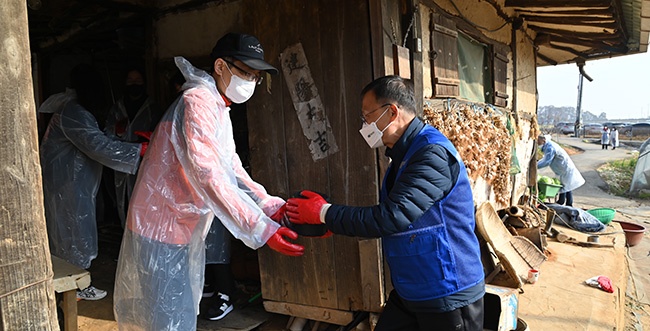 화성도시공사, 노사합동 사랑의 연탄나눔 봉사활동 실시