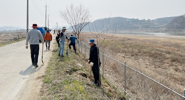 연천군 군남면 주민자치위원회 임진강 둘레길 조성 행사