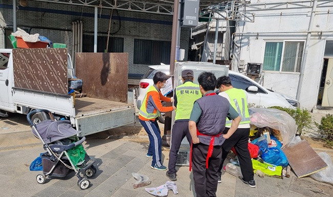 평택 서정리시장 야외공연장 무단 적치물 정비