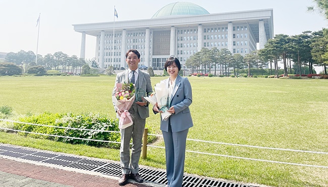 고양특례시의회 송규근, 정민경 의원, 2023년 대한민국 평판대상 지방의회대상 수상