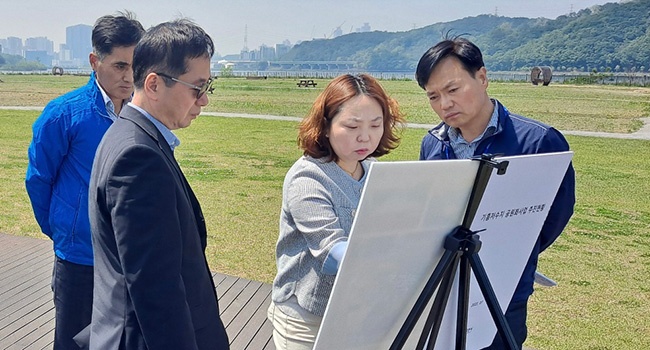 전자영 경기도의원, “기흥호수 수상골프연습장 계약 연장 더 이상 안 돼”