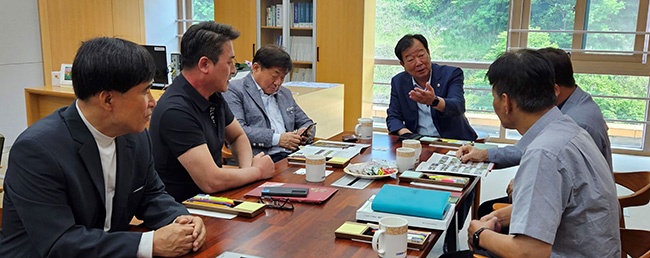 임상오 도의원, 본격적인 무더위 앞두고 축산 악취 문제 해결 방안 마련 위한 의견 청취 시간 가져