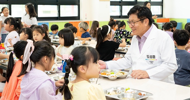 도성훈 인천광역시교육감, 인천담방초 학교급식 현장 특별점검