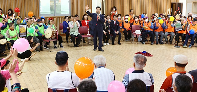 의왕시 사랑채, 아름채 노인복지관 추석맞이 행사 개최