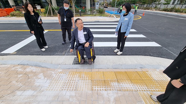 황세주 경기도의원, 경기도의료원 안성병원에서 병원 내 보행자 교통안전을 위한 방안 논의