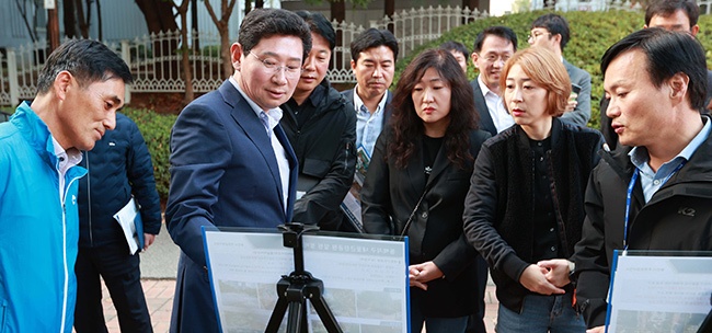 이상일 용인특례시장, 초중고 학부모 간담회에 이어 학교 주변 현장 방문해 환경 및 시설 개선 노력