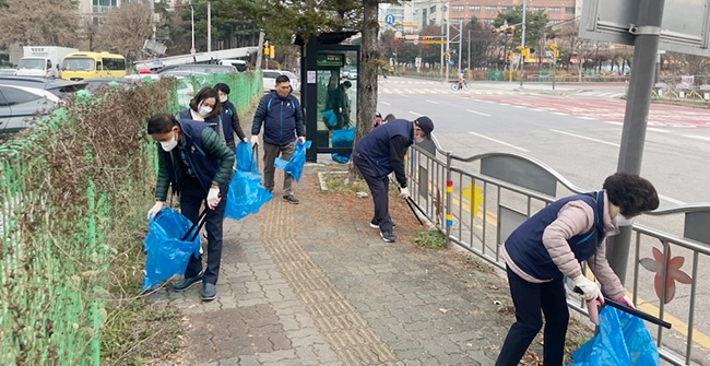 동두천시 송내동 바르게살기위원회, 관내 환경정화 활동 실시