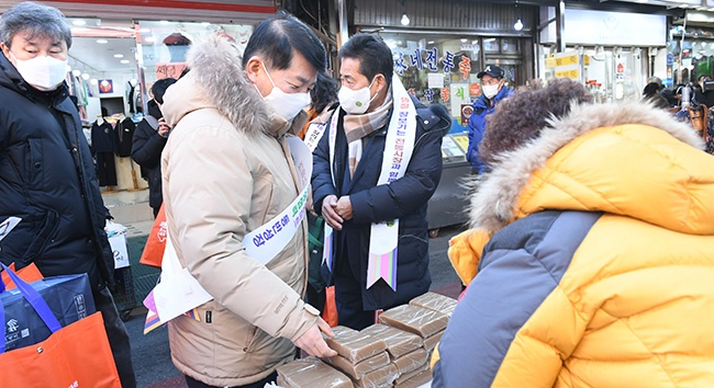 구리시, 설 맞이‘기관장 전통시장 장보기’행사 가져