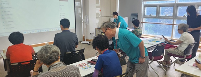 수원시 영통구 치매안심센터, 치매환자가족을 위한 ‘스마트한 뇌 건강’ 교실 운영