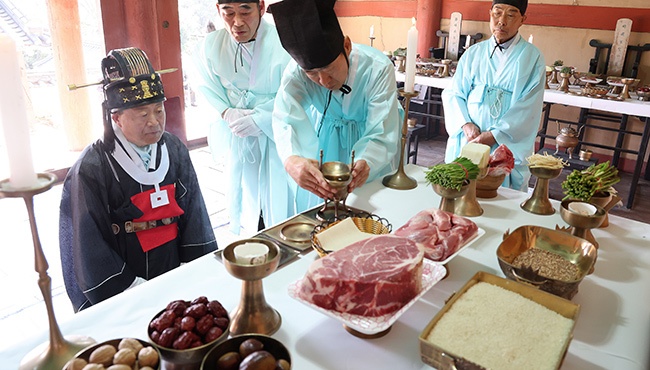 고양특례시의회 김영식 의장, 고양향교 석전대제 봉행